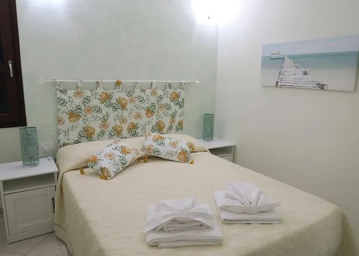 Holiday home Laura By La Via Del Mare Viaggi E Vacanze *